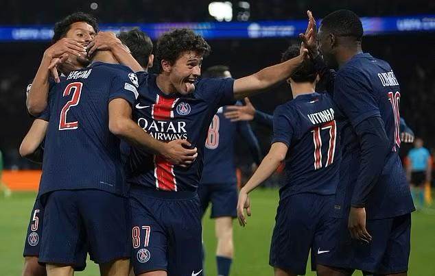 1746699094399068172.jpg 11.jpg