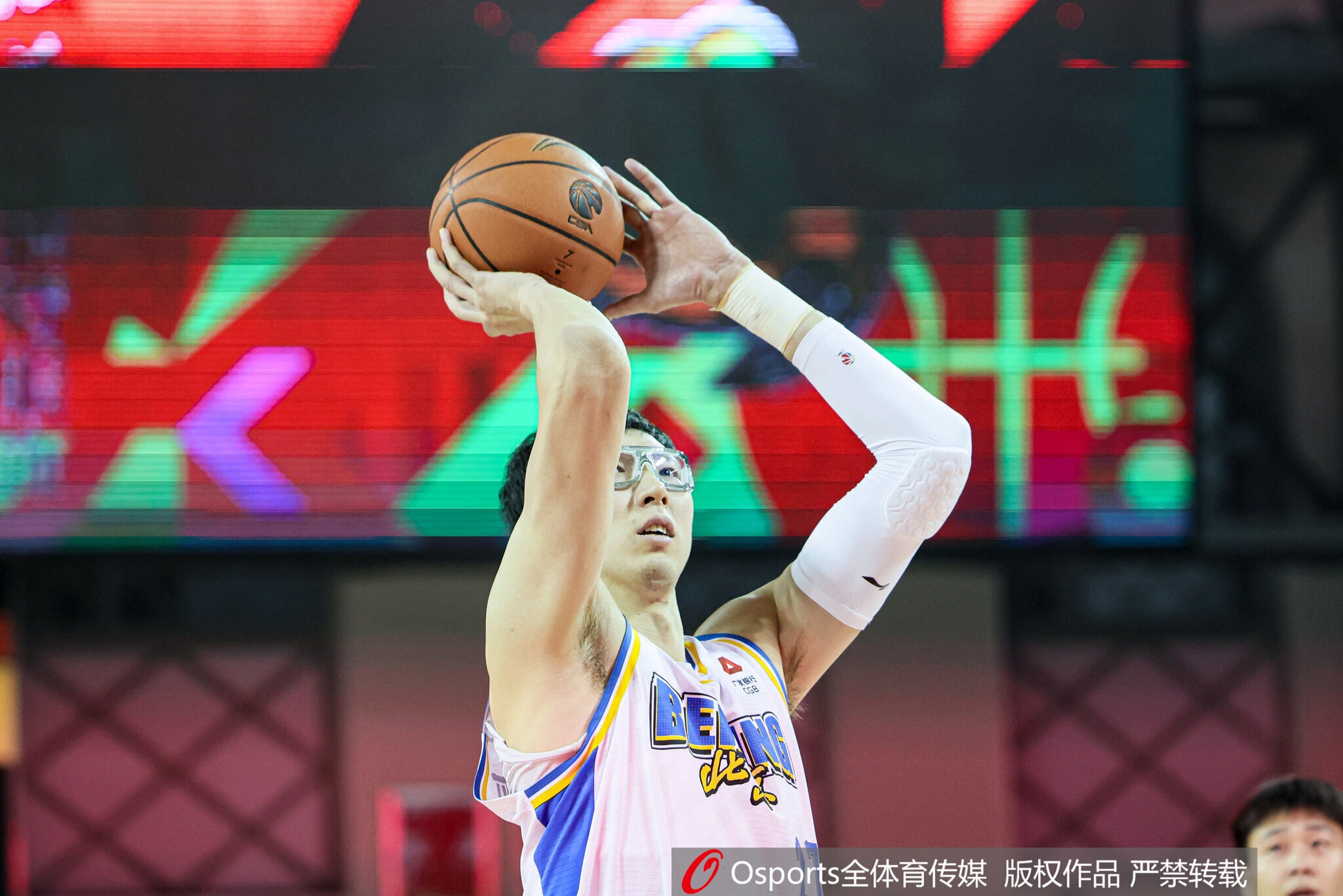 开云官网-今天陈盈骏&amp;方硕&amp;周琦全被罚下 张鹏珲有高度能持球有三分真能用